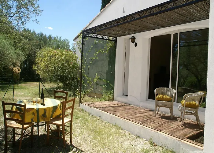 Villa Mediterranean Garden Retreat